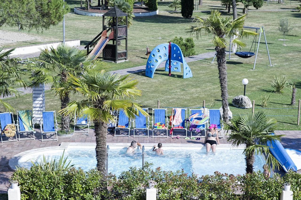 Residence Duna Rossa - Family Friendly Duna Verde Ngoại thất bức ảnh